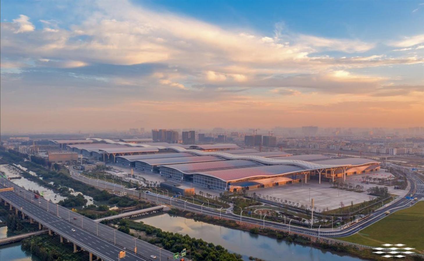 Crowne Plaza Shenzhen World Exhibition And Convention Center, An Ihg Hotel Ngoại thất bức ảnh